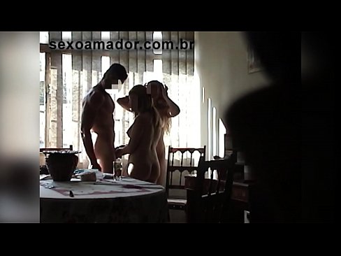 ❤️ Inimbitahan ng mga sex friends ang isang higanteng lalaki at isang threesome kasama niya ❌ Porn video sa amin tl.muitohentai.ru ❌️
